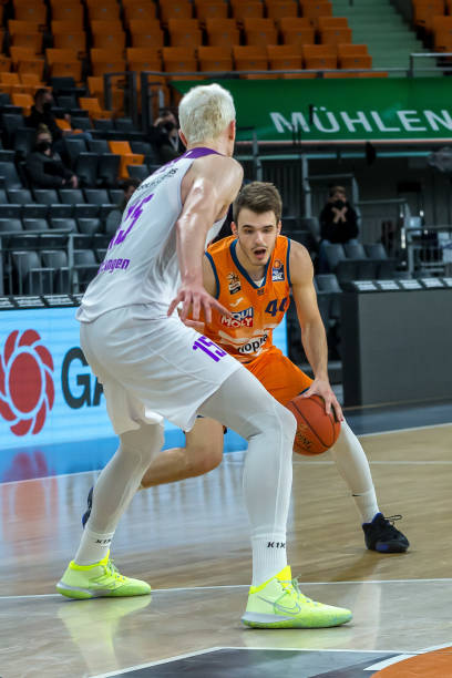 济南中学让 济南中学让