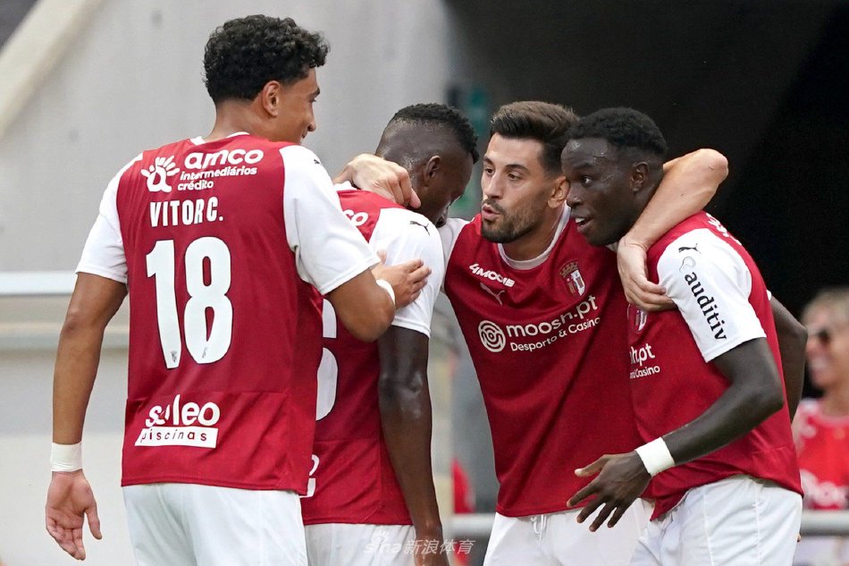 手的表现成 手的表现成